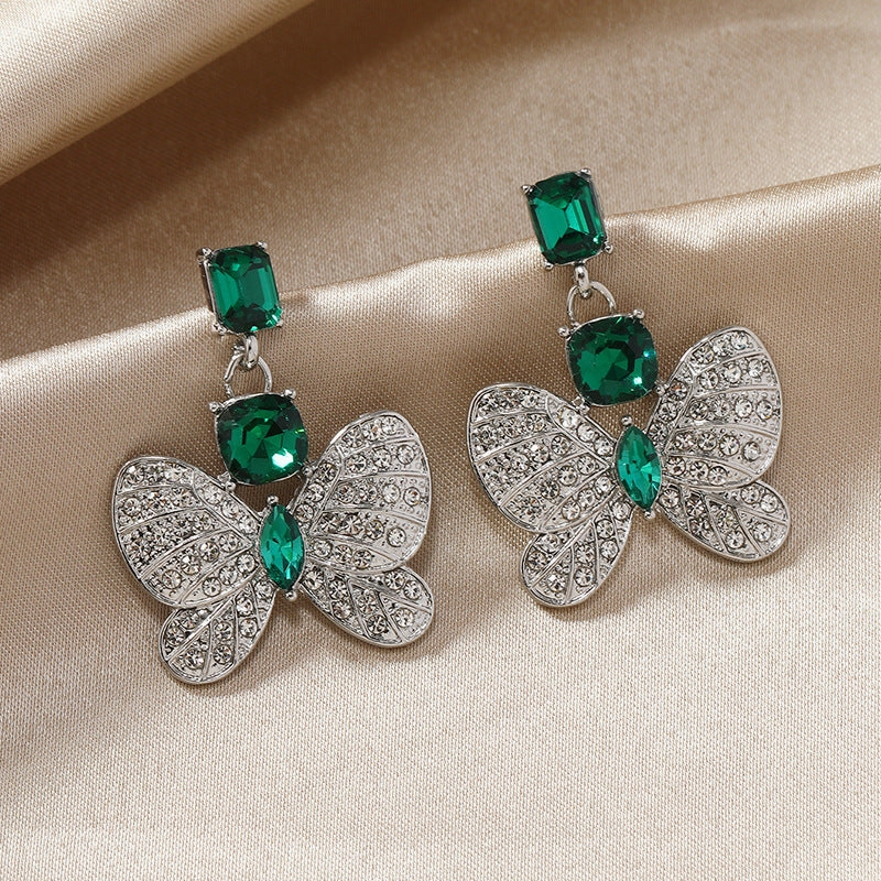 Wholesale Baroque Pearl Vintage Hollow Flower Long Earrings