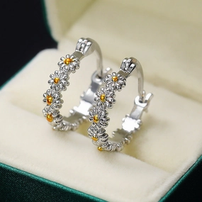 Wholesale Bicolor Daisy Copper Earrings