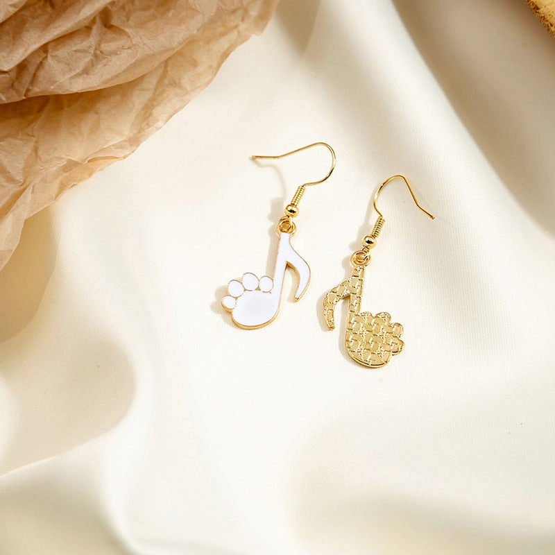 Wholesale Black and White Cat Alphabet Piano Cat Earrings