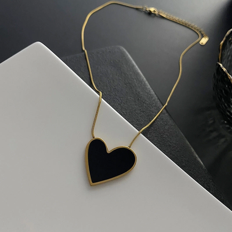 Wholesale Black Big Heart Titanium Steel Necklace Clavicle Chain