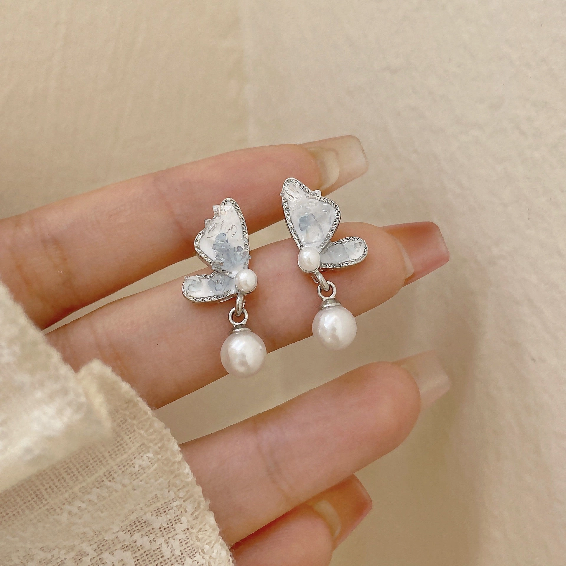 Wholesale Blue Crystal Flower Butterfly Alloy Earrings