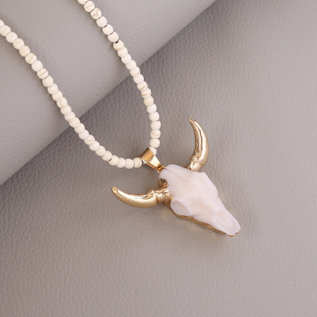 Wholesale Bohemian Bullhead Resin Necklaces