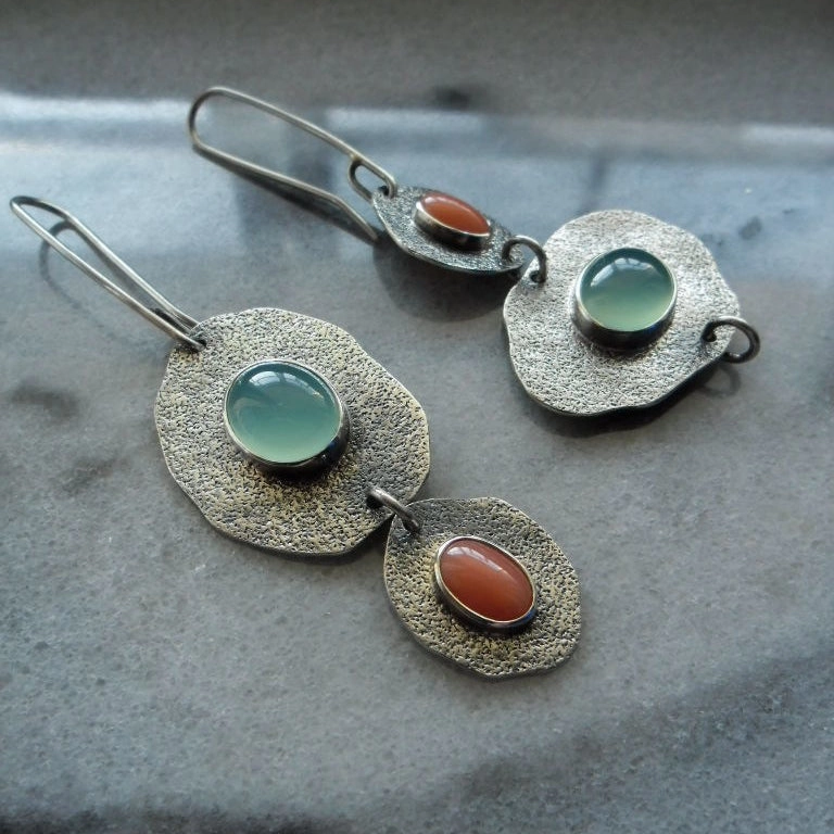 Wholesale Bohemian Mint Chalcedony Metal Earrings