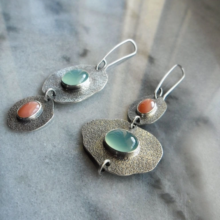 Wholesale Bohemian Mint Chalcedony Metal Earrings