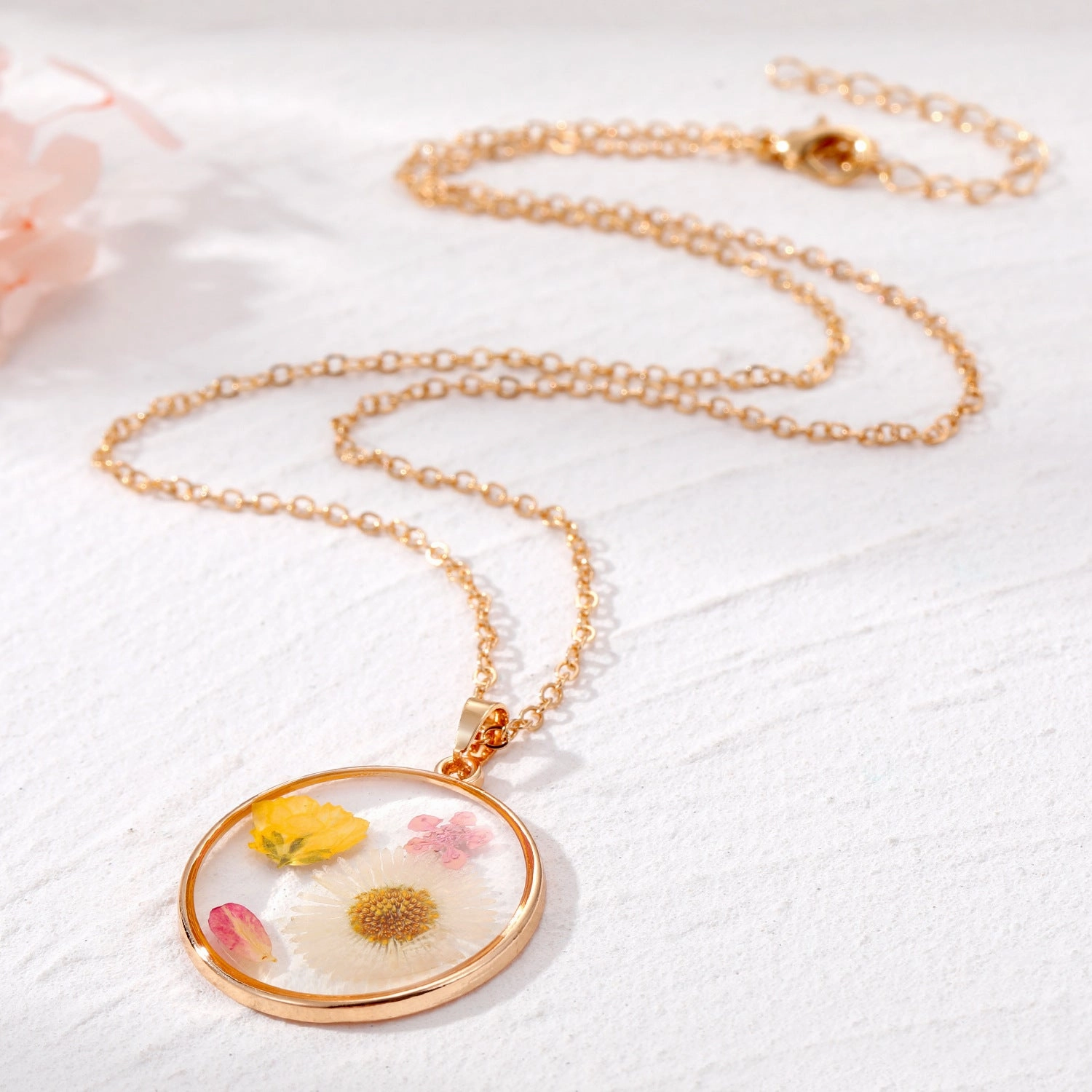 Wholesale Bohemian Natural Dried Flower Geometric Polygon Butterfly Necklace