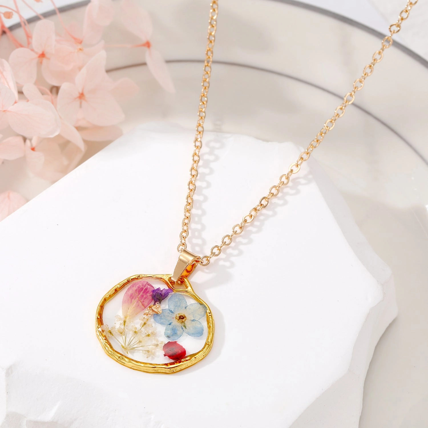 Wholesale Bohemian Natural Dried Flower Geometric Polygon Butterfly Necklace