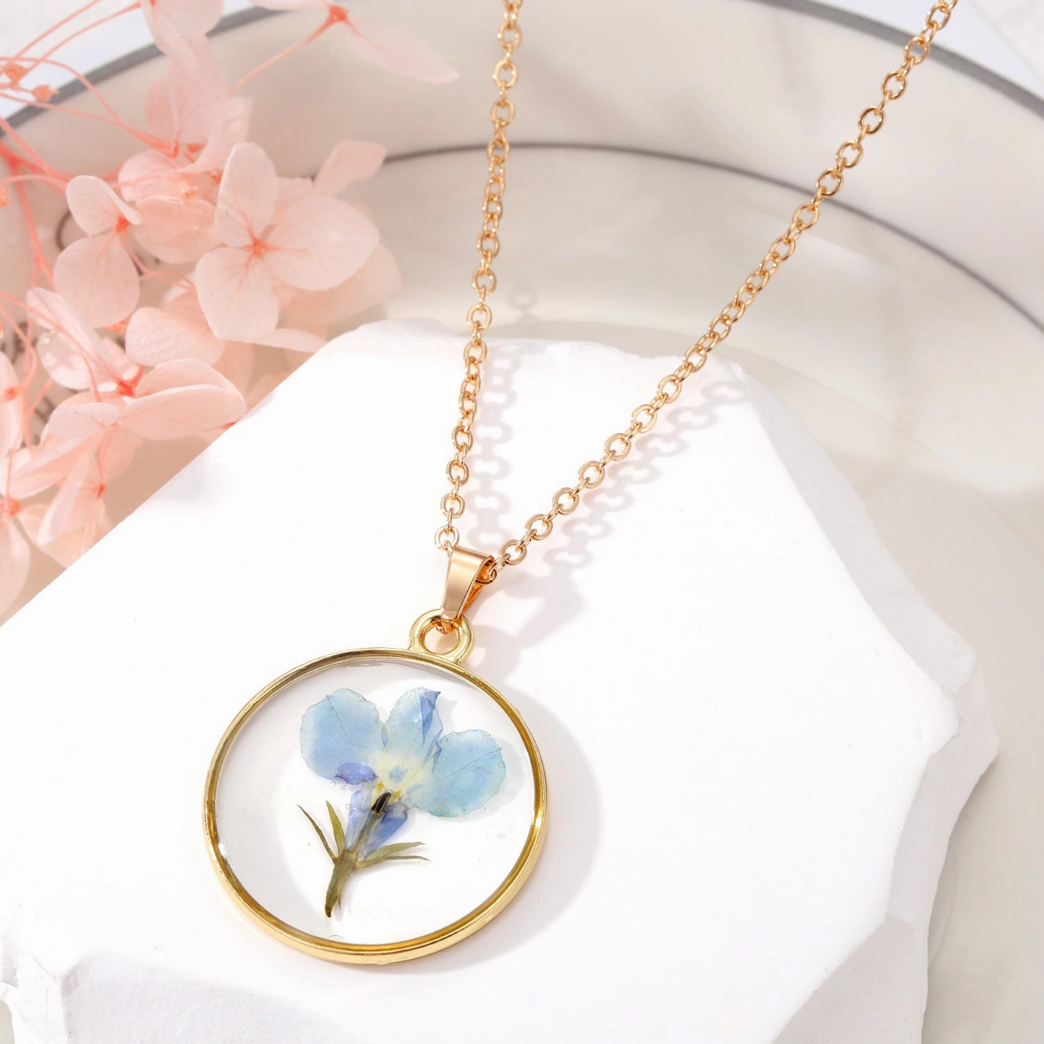 Wholesale Bohemian Natural Dried Flower Geometric Polygon Butterfly Necklace