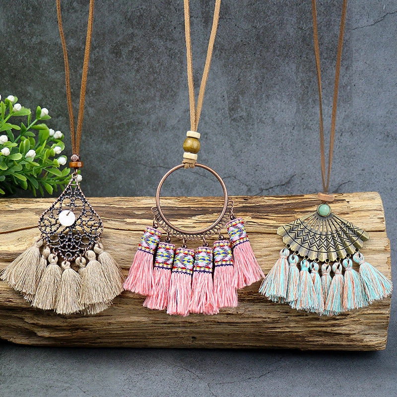Wholesale Bohemian Tassel Flower Pendant Long Alloy Necklace