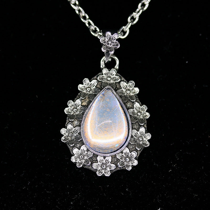 Wholesale Boho Vintage Flower Imitation Moonstone Necklace