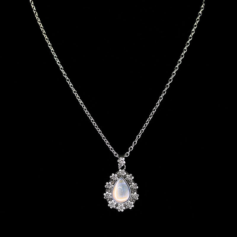 Wholesale Boho Vintage Flower Imitation Moonstone Necklace