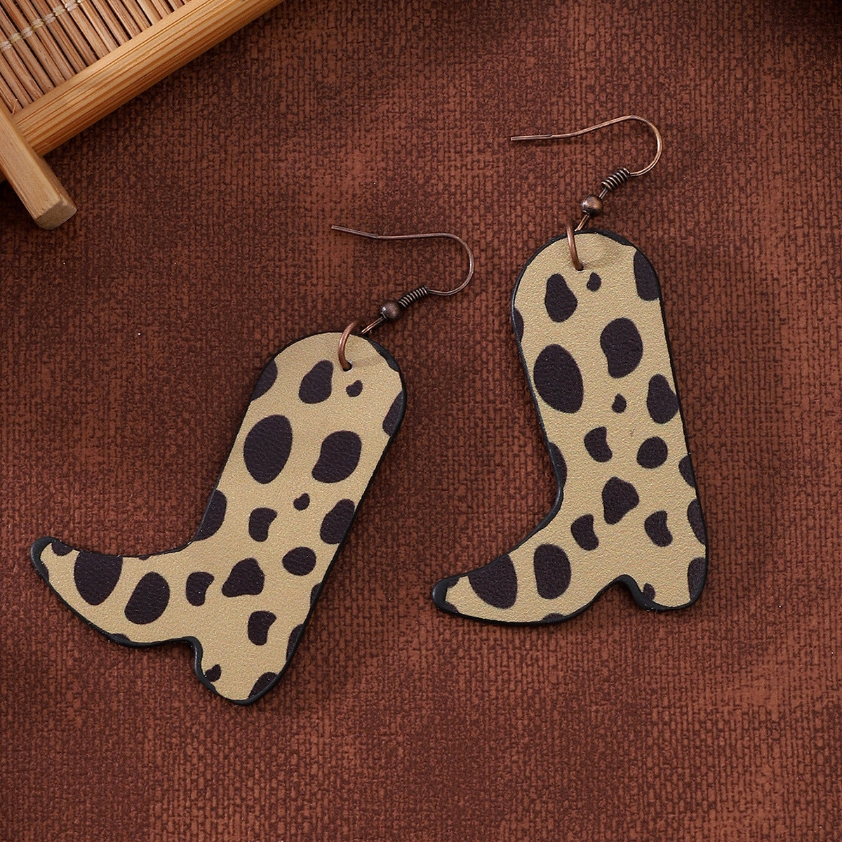 Wholesale Boots Leopard Spots Oiled Edge Earrings