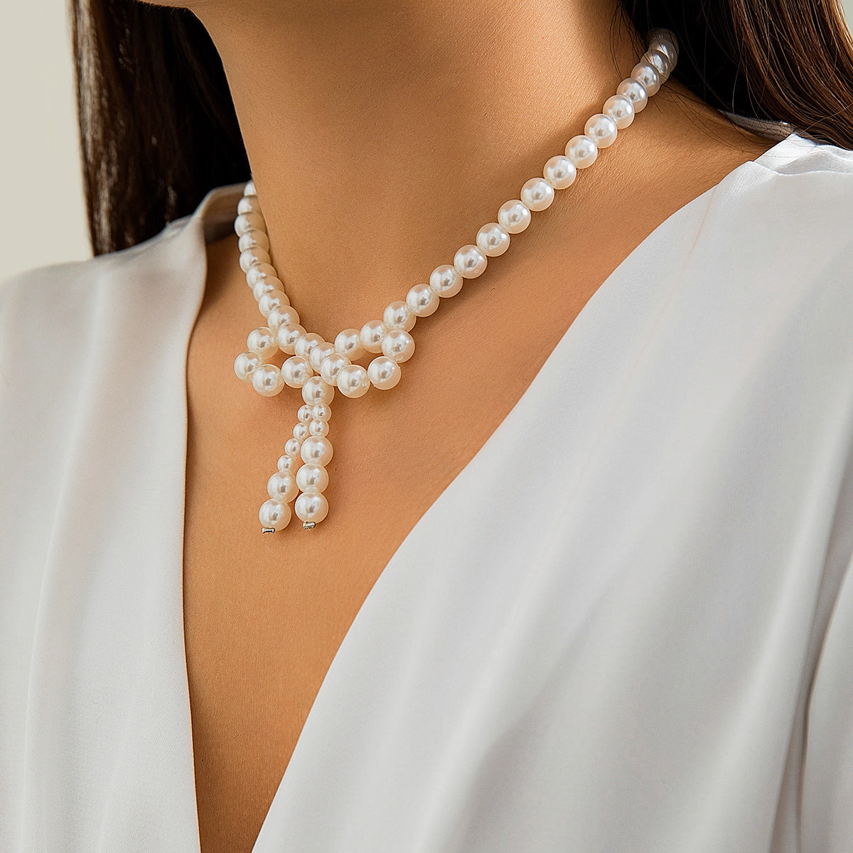Wholesale bow choker versatile neck chain beads imitation pearl necklace