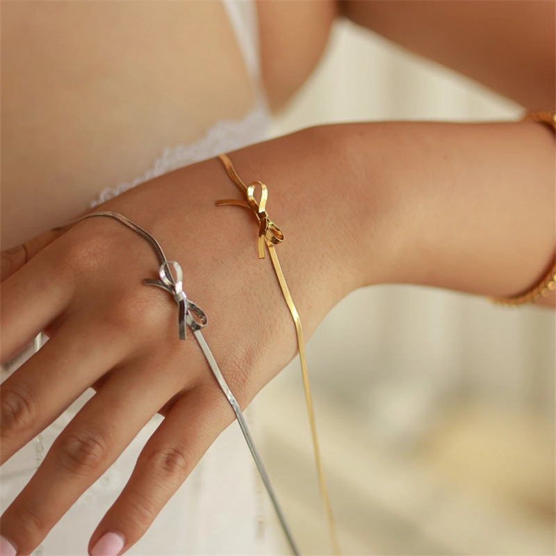 Wholesale Bow Titanium Steel Necklaces