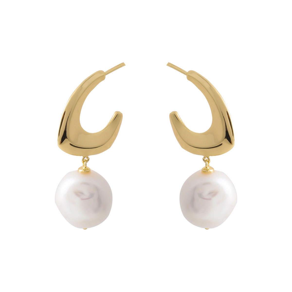 Wholesale C-shaped Pearl Earrings