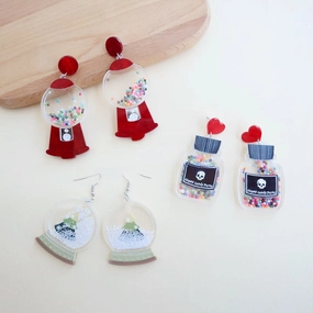 Wholesale Christmas Crystal Ball Christmas Tree Twister Egg Twister Snowflake Rice Pearl Acrylic Earrings