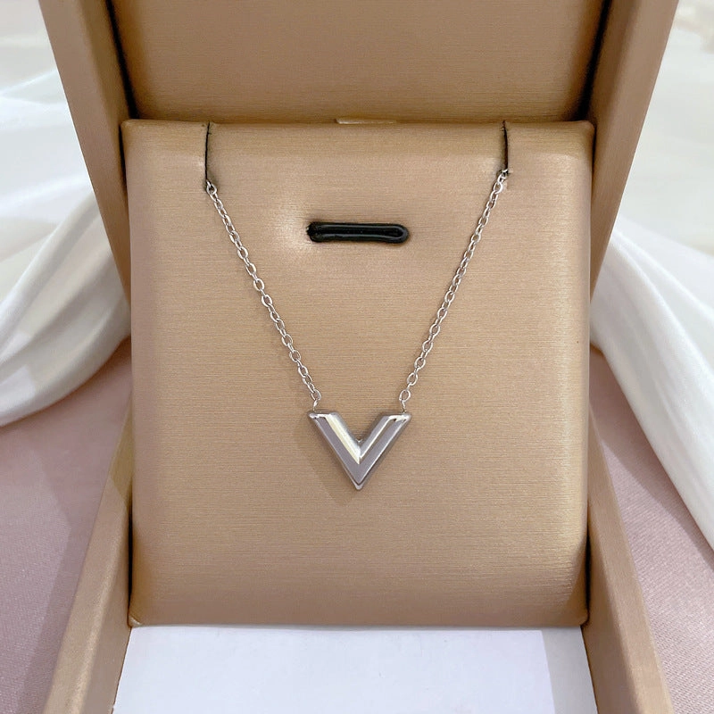 Wholesale Clavicle Titanium Steel Necklaces