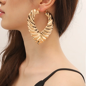 Wholesale Claw Thread Alloy Earrings