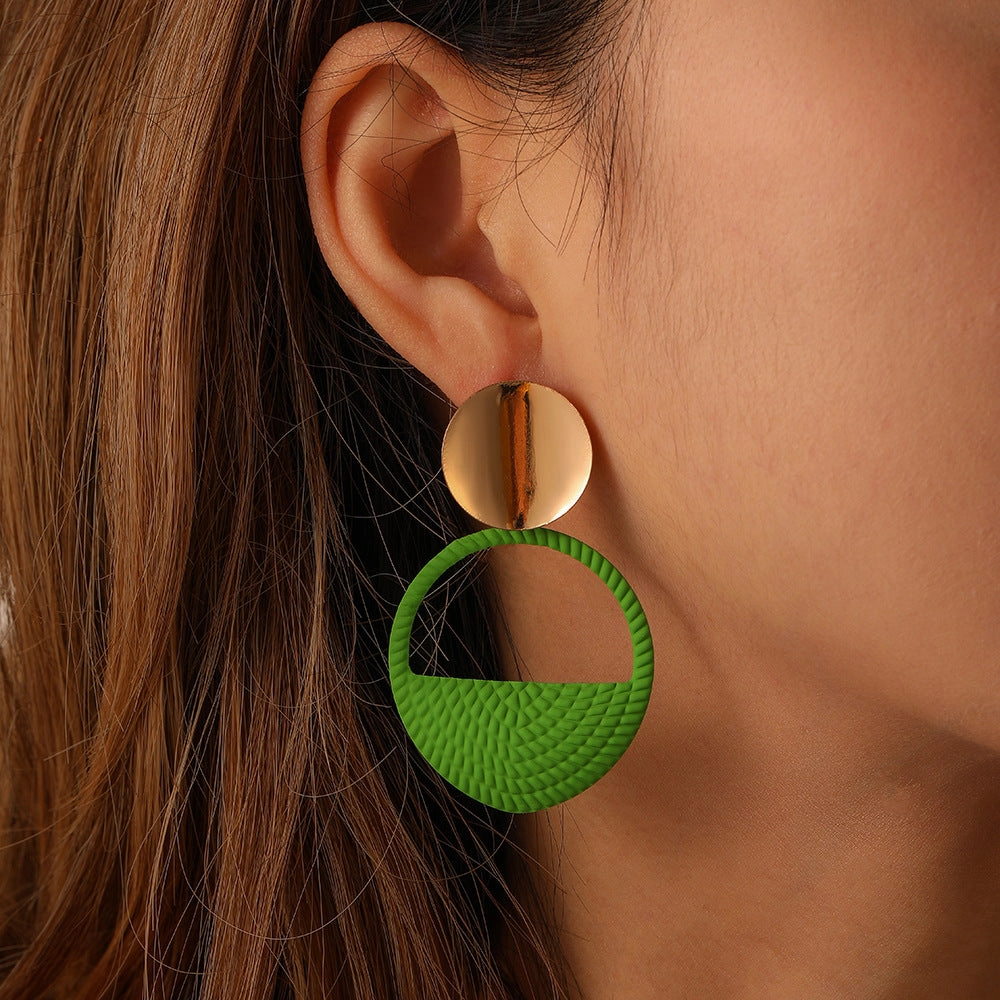 Wholesale Color Spray Painted Geometric Round Hollow Metal Earrings