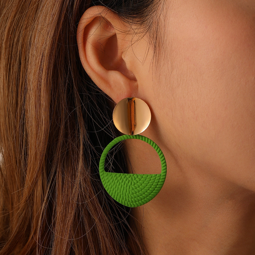 Wholesale Color Spray Painted Geometric Round Hollow Metal Earrings