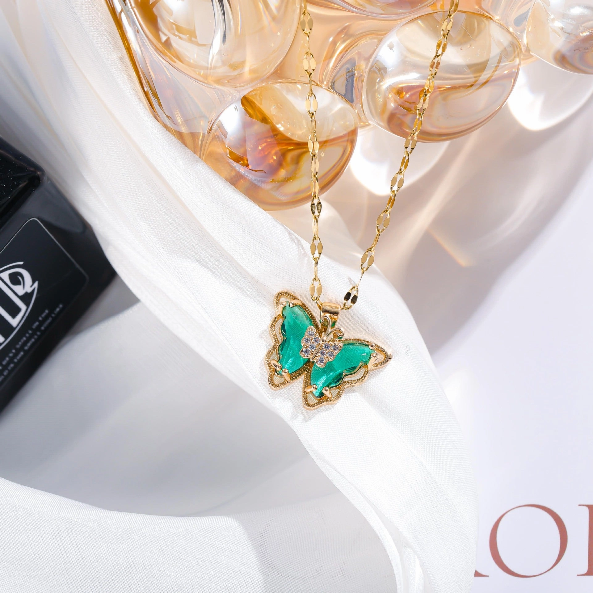 Wholesale Copper Gold Plated Micropaved Color Crystal Butterfly Titanium Steel Necklace