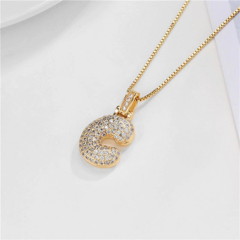 Wholesale Copper Micropaved Zirconia 26 English Alphabet Necklace Clavicle Chain