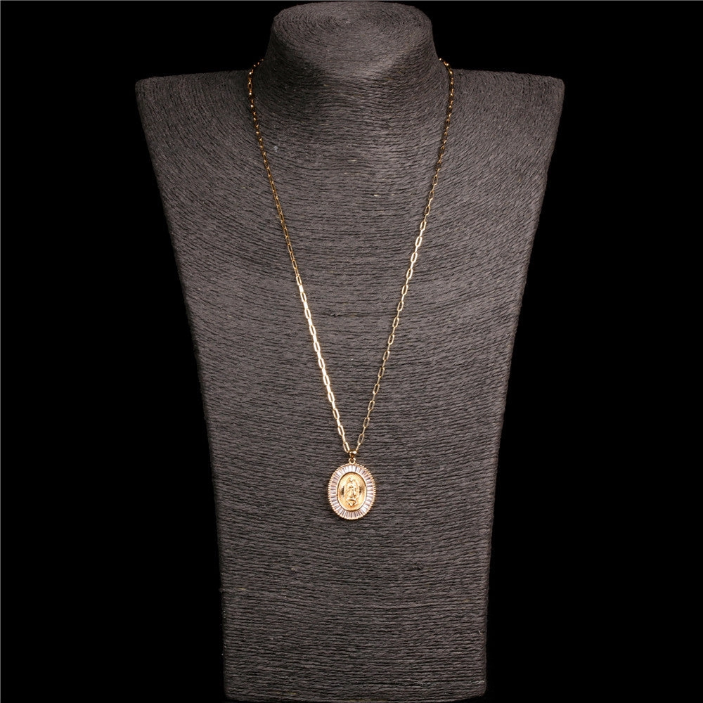Wholesale Copper Thick Chain Round Card Diamond Creative Necklace