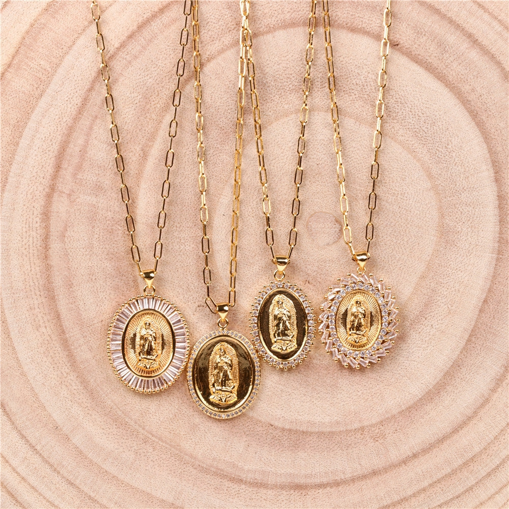 Wholesale Copper Thick Chain Round Card Diamond Creative Necklace