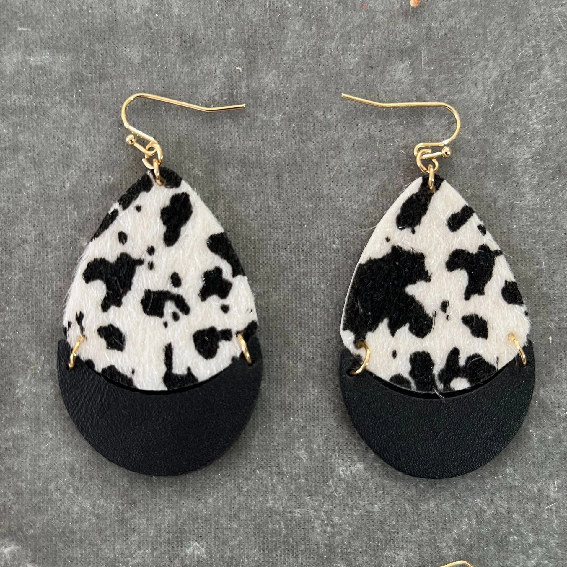 Wholesale Cow Wood Grain Artificial Leather Earrings