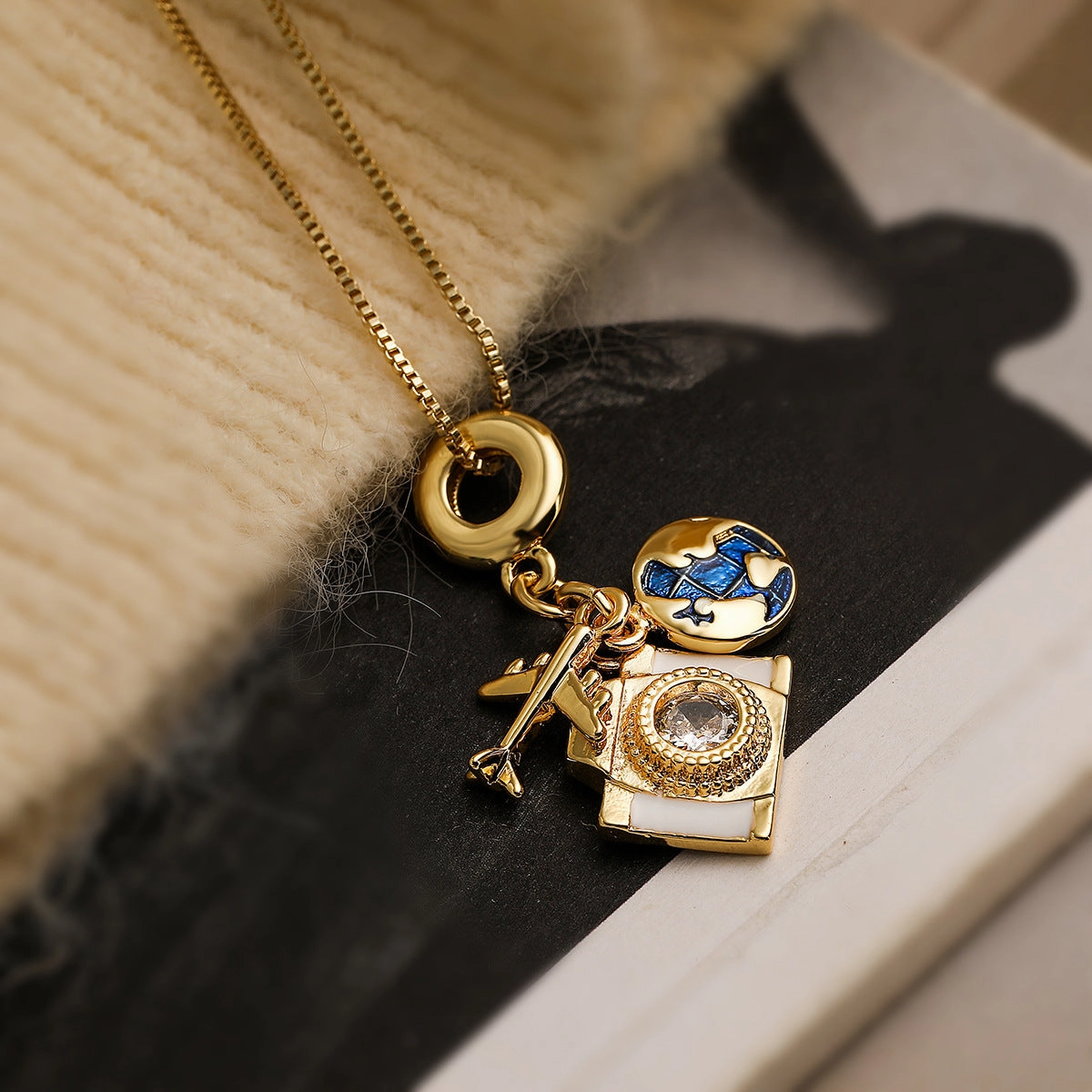 Wholesale Creative Copper Gold Plated Zircon Camera Passport Necklace Clavicle Chain
