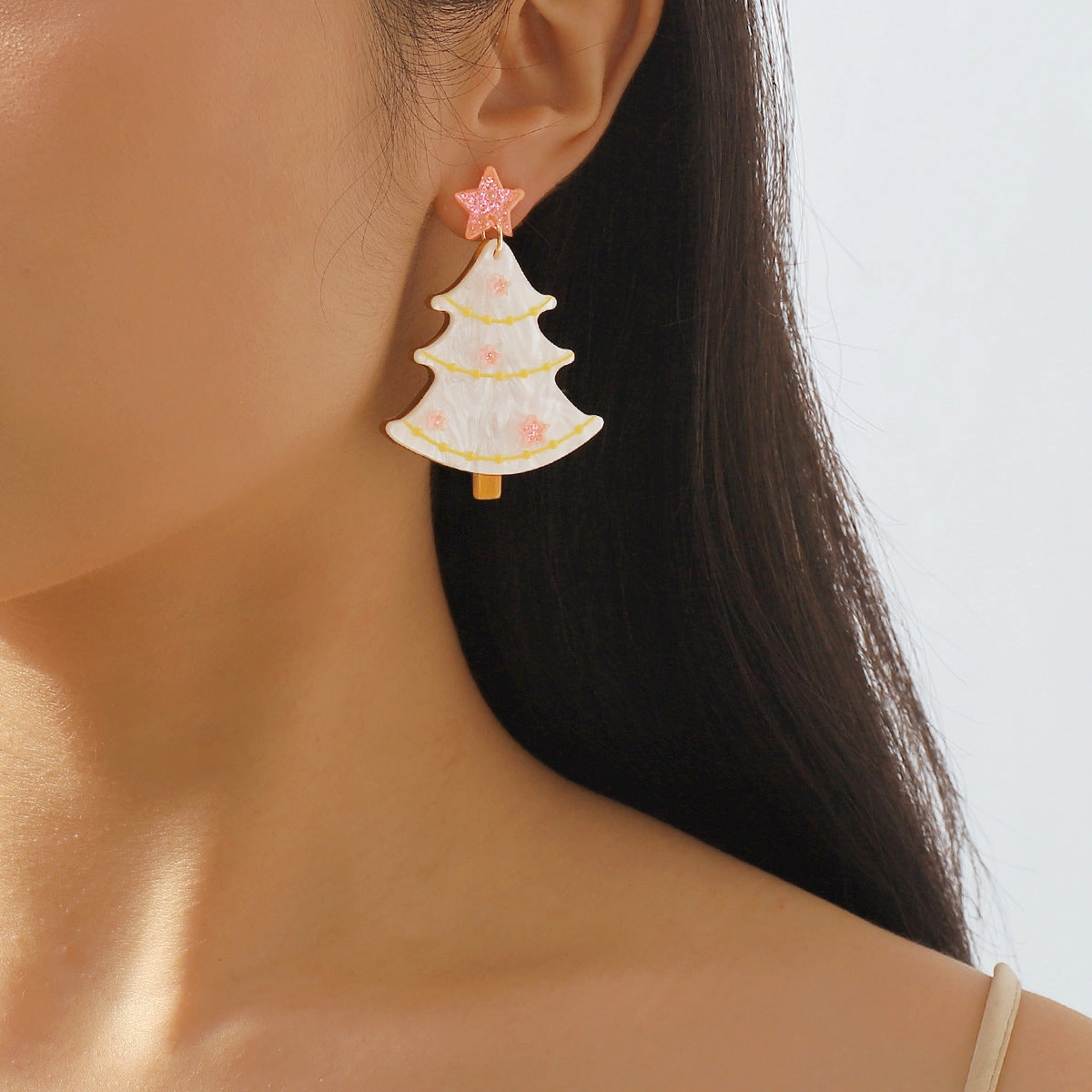 Wholesale Creative Fashion Acrylic Christmas Tree Earrings