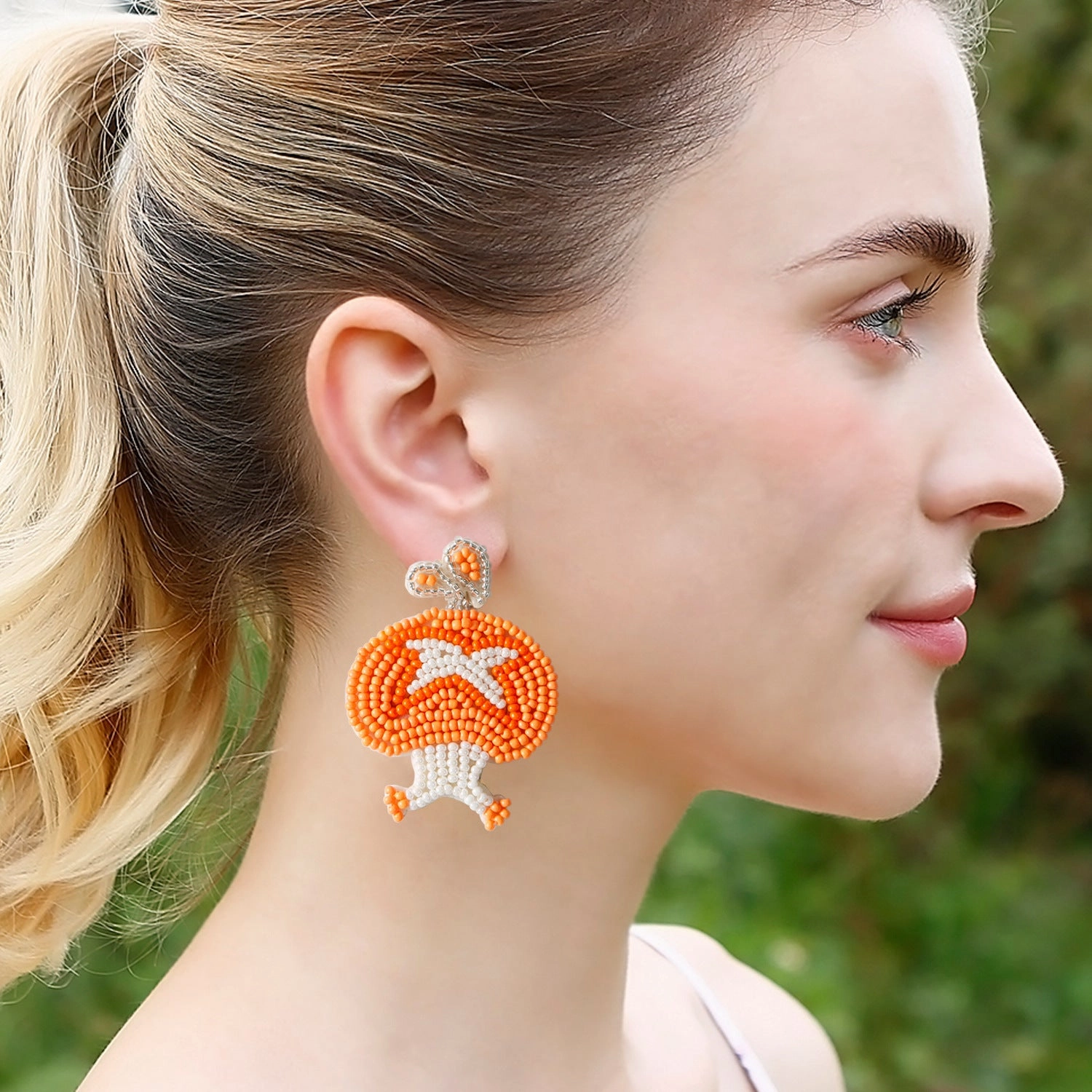 Wholesale Creative Niche Mushroom Earrings Handmade Intangible Cultural Heritage Handicraft Rice Bead Earrings