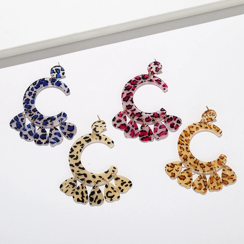 Wholesale Crescent Heart Tiger Skin Metal Earrings