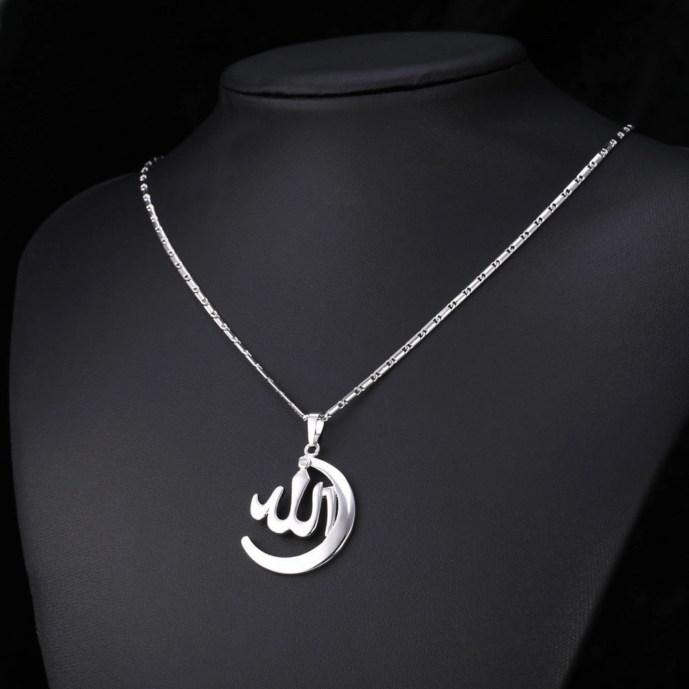Wholesale Crescent Pendant Alloy Necklace