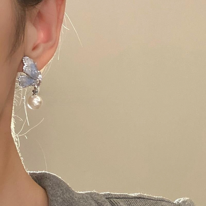Wholesale Crystal Butterfly Wing Ear Alloy Earrings