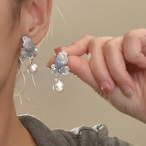 Wholesale Crystal Butterfly Wing Ear Alloy Earrings