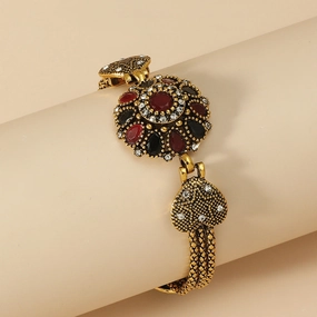Wholesale Crystal Gems Vintage Flower Bracelet