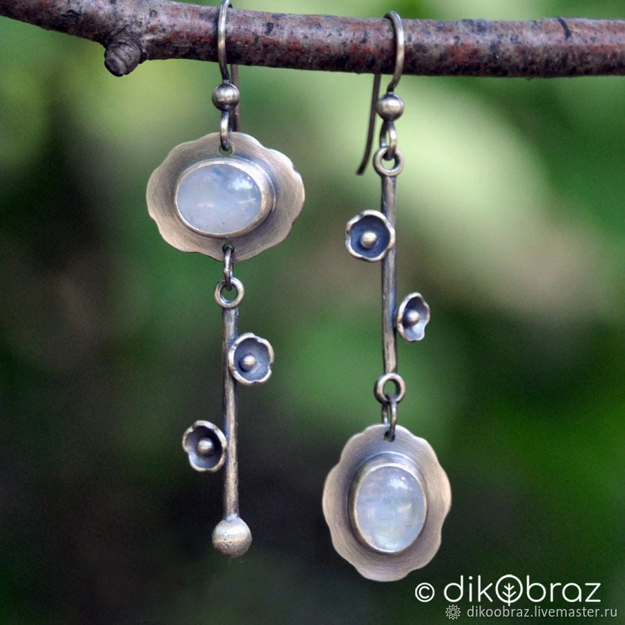 Wholesale Crystal Gemstone Plum Blossom Alloy Earrings