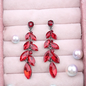 Wholesale Crystal Willow Leaf Shape Zinc Alloy Earrings