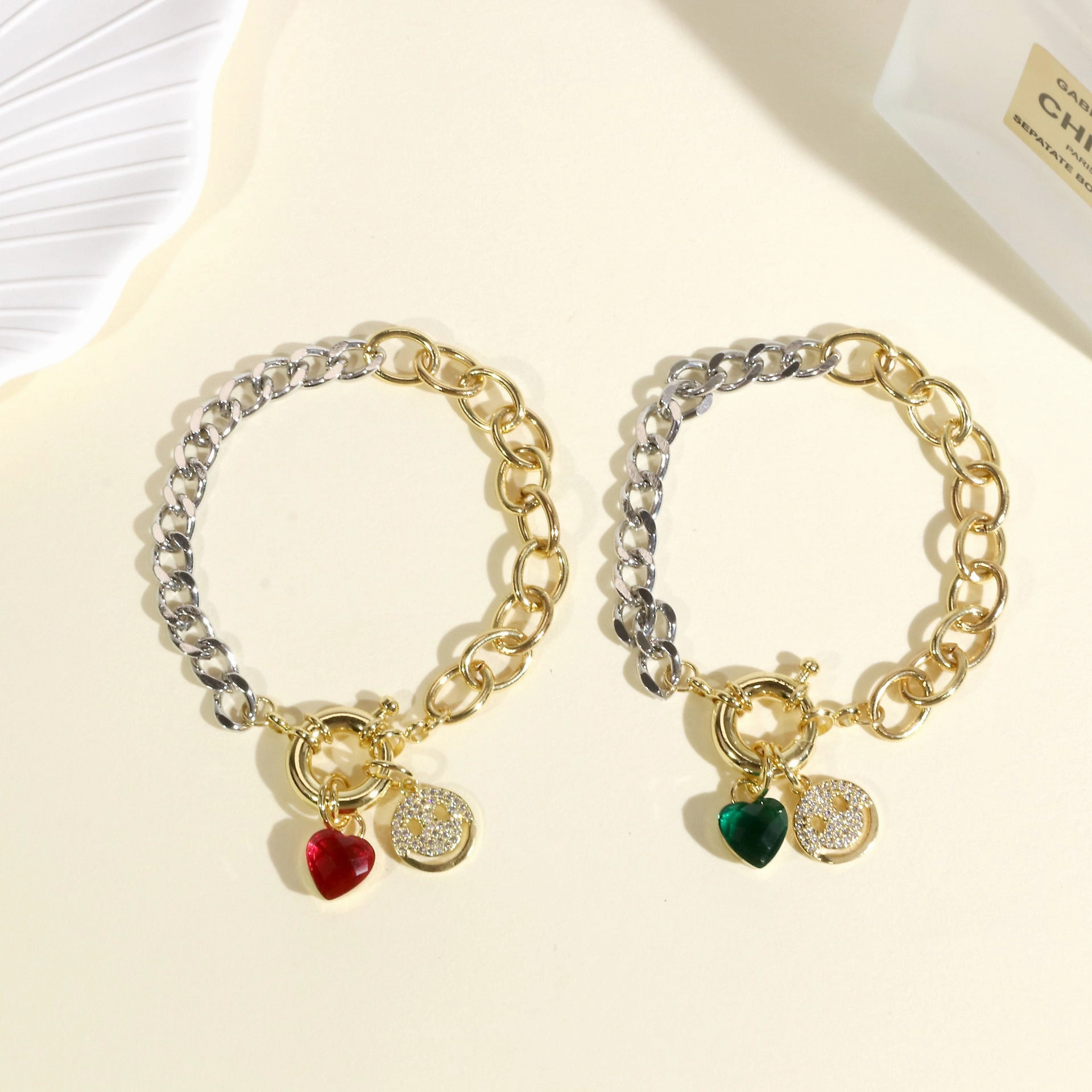 Wholesale Cuban Chain Spring Buckle Micro Paved Smile Face Zircon Heart Pendant Copper Bracelet