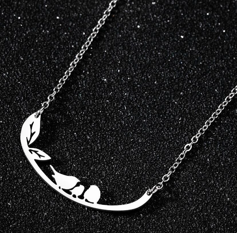 Wholesale Cute Hollow Small Animal Cat Hummingbird Wolf Necklace