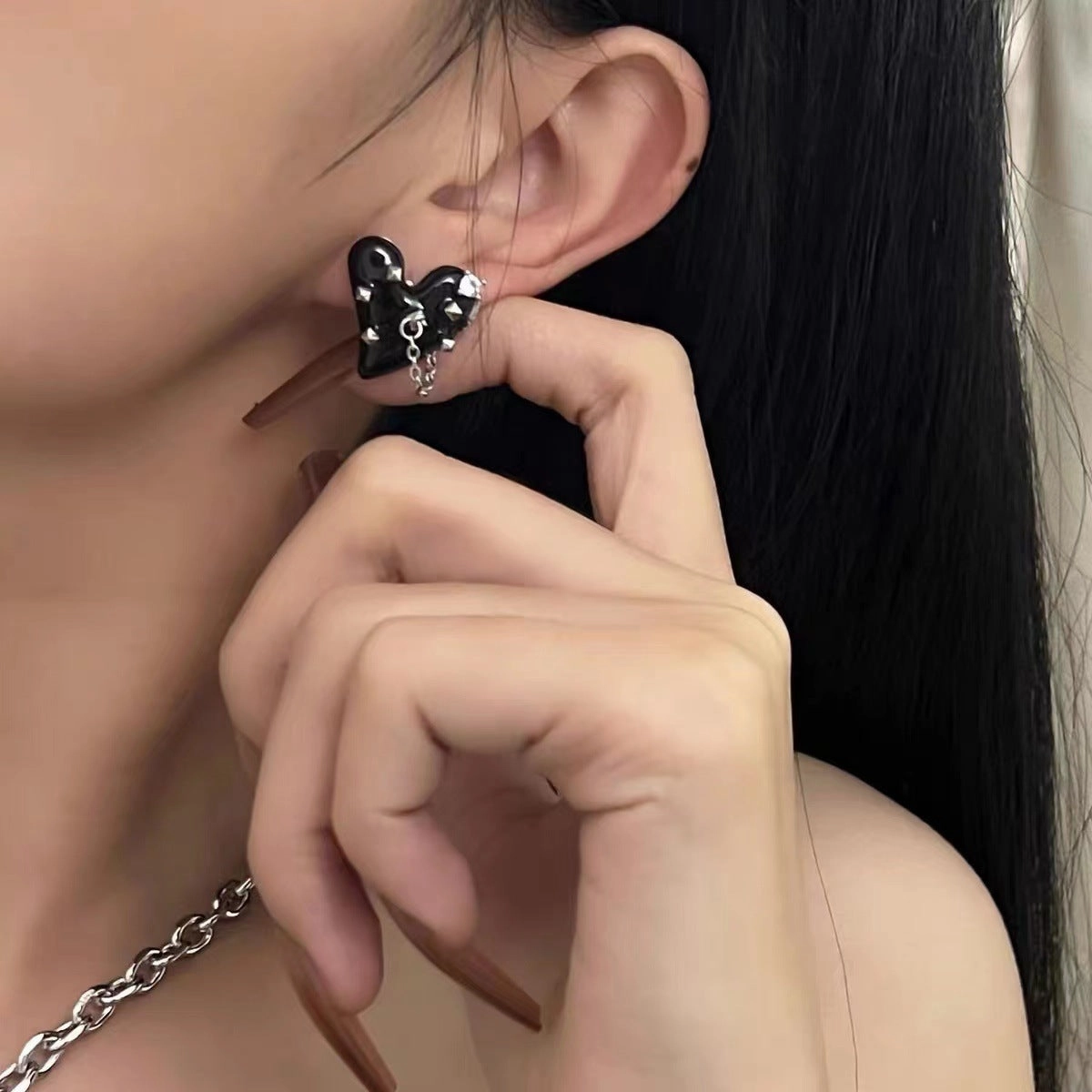 Wholesale Diablo Chain Alloy Earrings