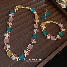 Wholesale Diamond and Pearl Square Buckle Bracelet Necklace and Earrings Set