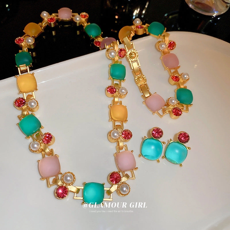 Wholesale Diamond and Pearl Square Buckle Bracelet Necklace and Earrings Set