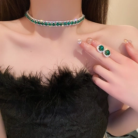 Wholesale Diamond Emerald Square Earrings and Necklace Set