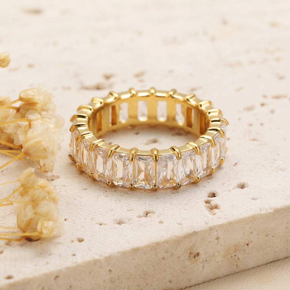 Wholesale Diamond-encrusted Light Luxury Colored Diamond Titanium Steel Womens Rings