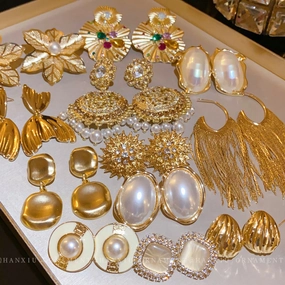 Wholesale Diamond Inlaid Flower Oval Pearl Alloy Earrings