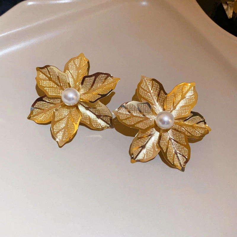 Wholesale Diamond Inlaid Flower Oval Pearl Alloy Earrings