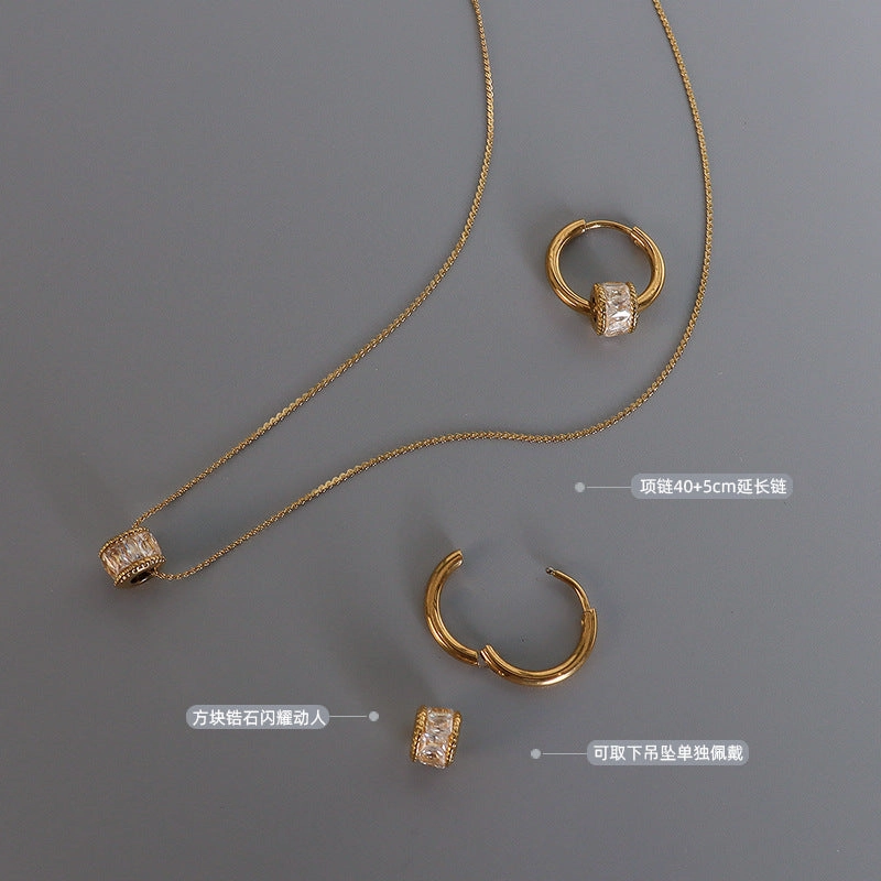 Wholesale diamond inlaid geometric minimalist titanium steel necklaces