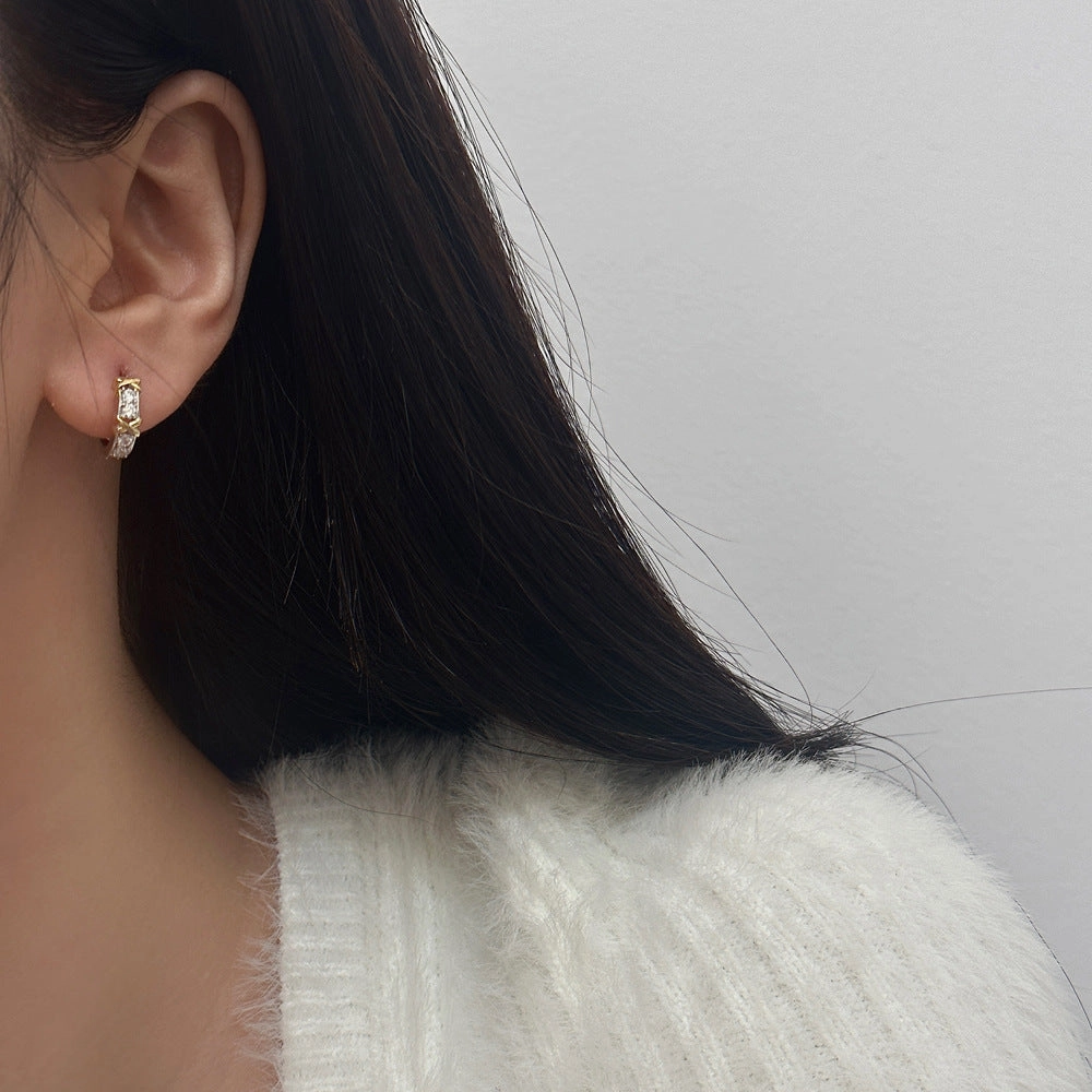 Wholesale Diamond-studded Design, Versatile and Simple Copper-plated Real Gold Earrings