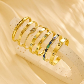 Wholesale Diamond Studded Stainless Steel Colored Zircon Eyes Titanium Steel Bracelet